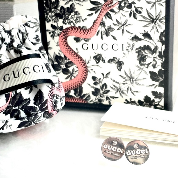 Authentic GUCCI STUD EARRINGS - Picture 4 of 12